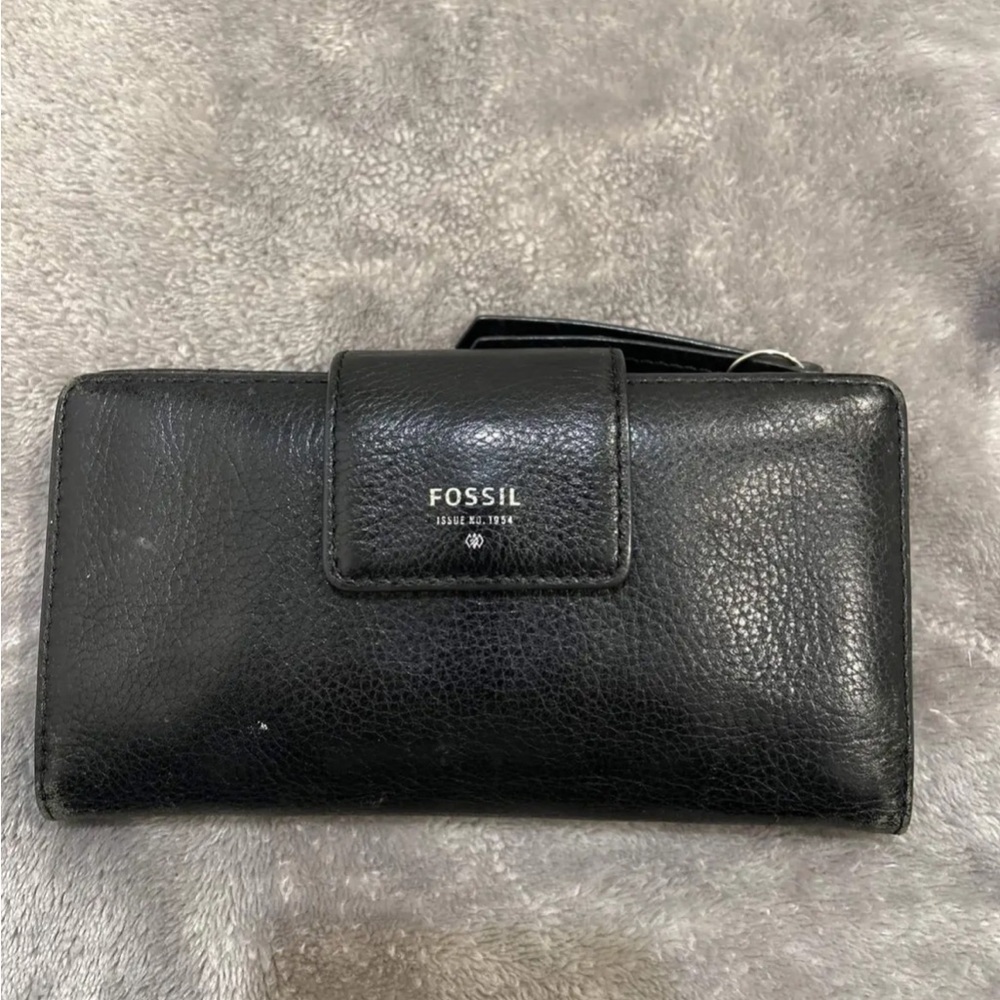 BUNDLE OF WALLETS !!!